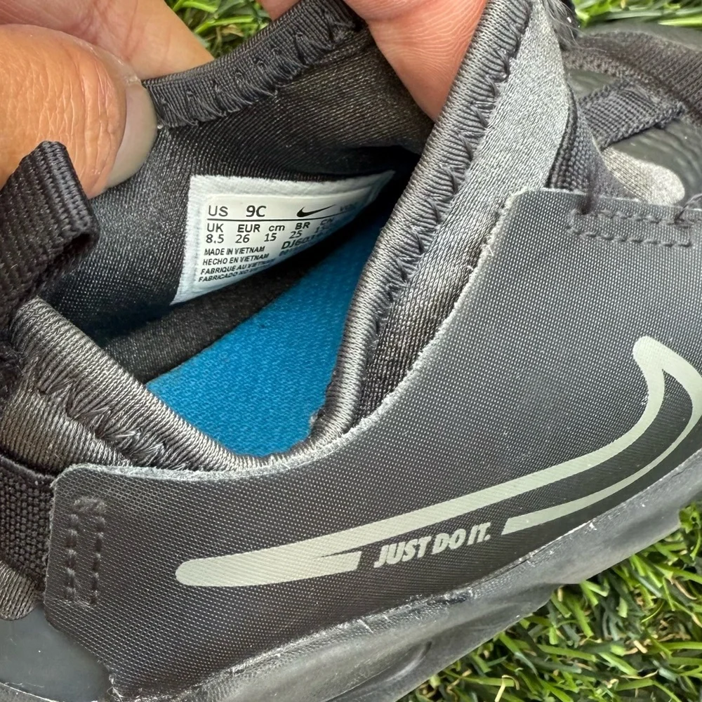 Nike Black and White Kids Sneakers